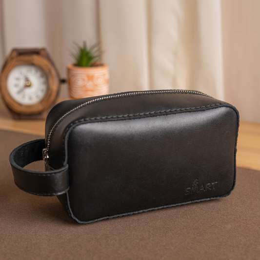 Clutched Handbag | Black