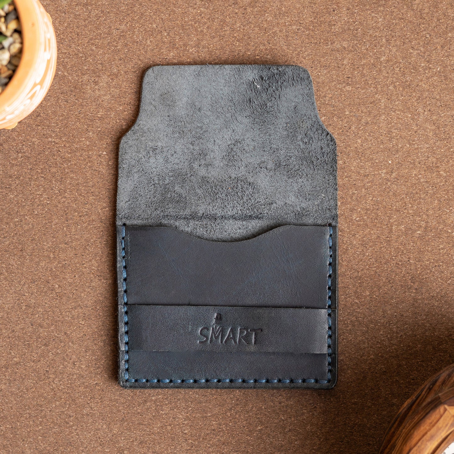 Flap card holder | Blue